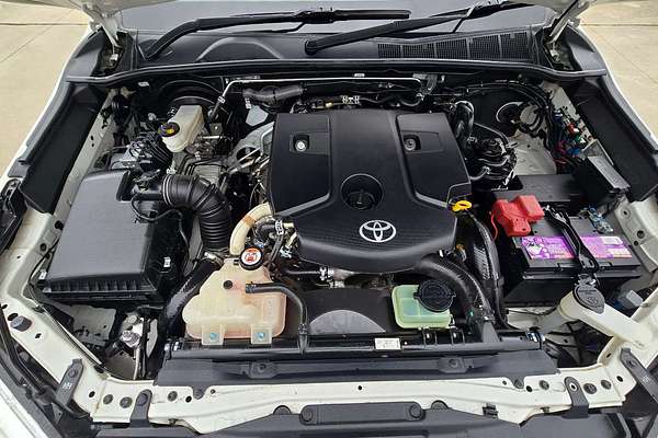 2017 Toyota Hilux SR5 GUN126R 4X4