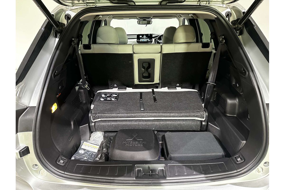 2023 Mitsubishi Outlander PHEV Exceed ZM