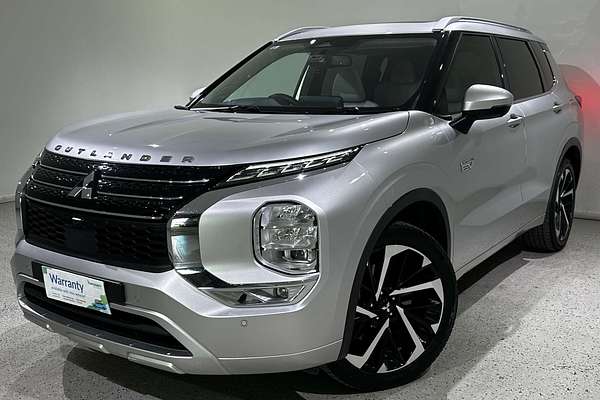 2023 Mitsubishi Outlander PHEV Exceed ZM