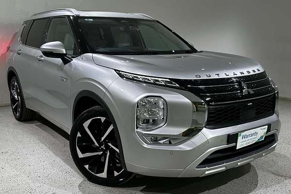 2023 Mitsubishi Outlander PHEV Exceed ZM