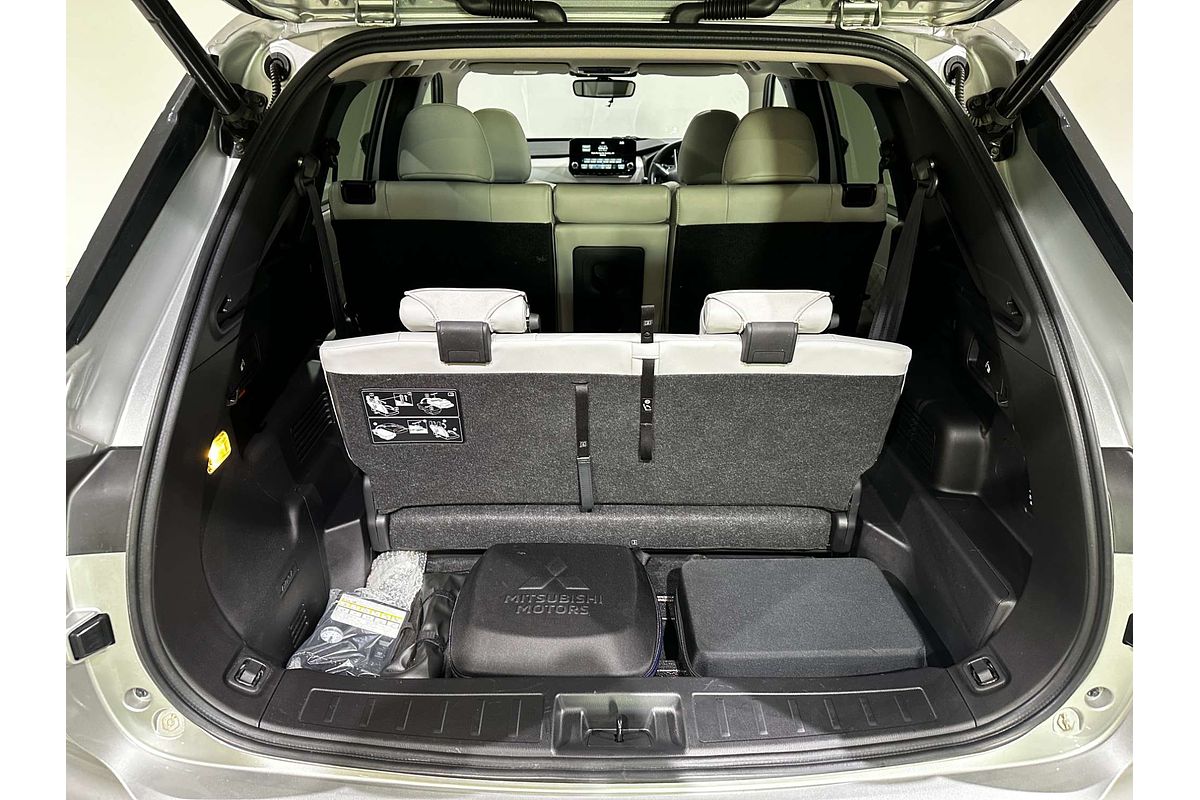 2023 Mitsubishi Outlander PHEV Exceed ZM