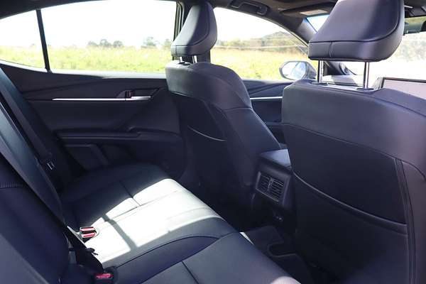2024 Toyota Camry SL AXVH80R