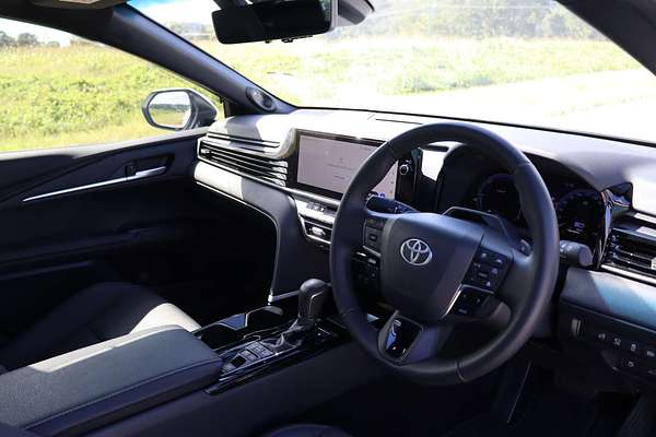 2024 Toyota Camry SL AXVH80R