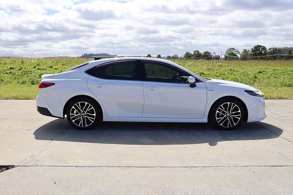 2024 Toyota Camry SL AXVH80R
