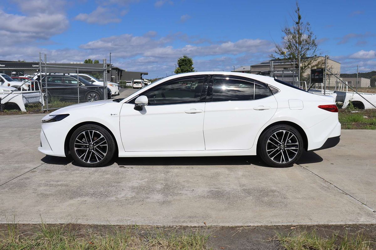 2024 Toyota Camry SL AXVH80R