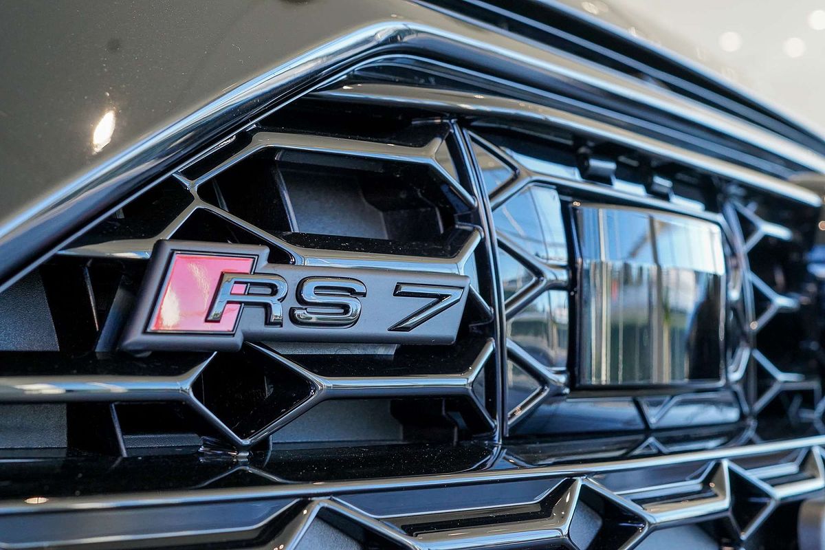 2025 Audi RS7 Performance 4K