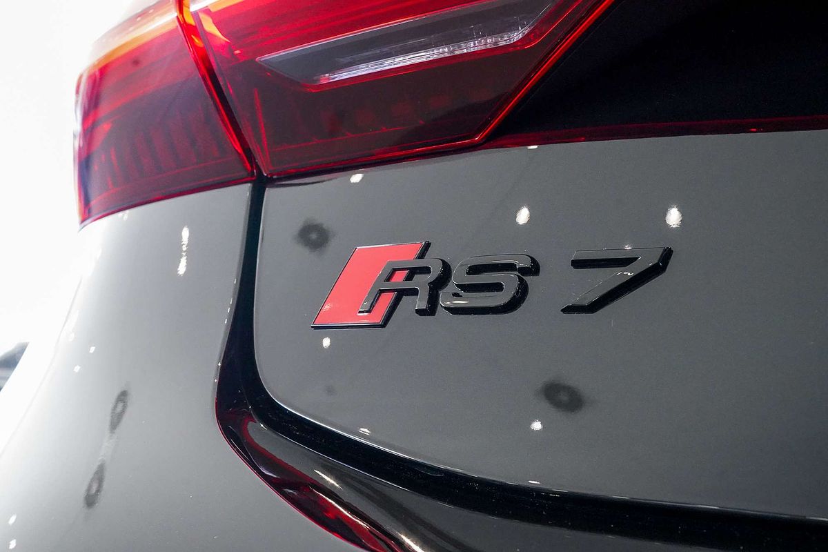 2025 Audi RS7 Performance 4K