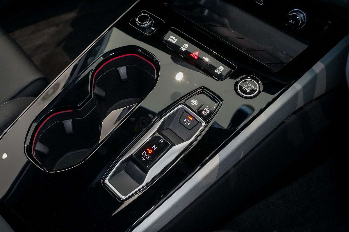 2025 Audi A5 TFSI 150kW S line B10