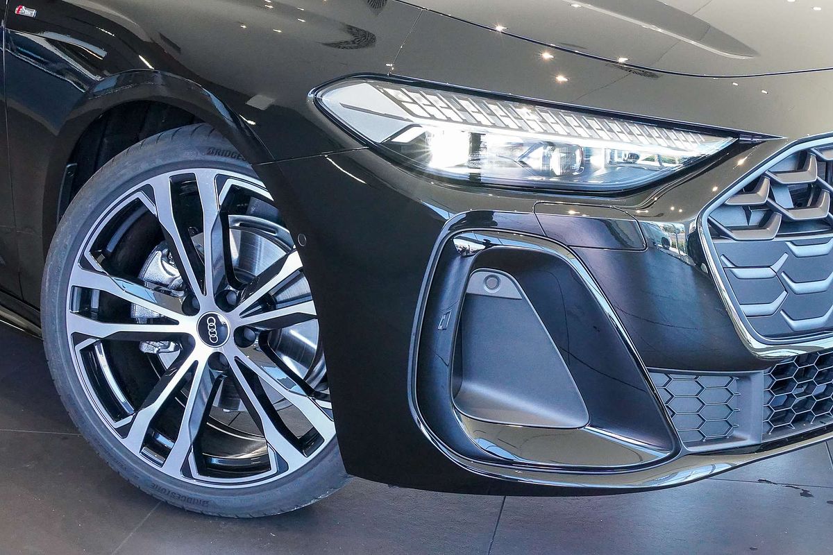 2025 Audi A5 TFSI 150kW S line B10