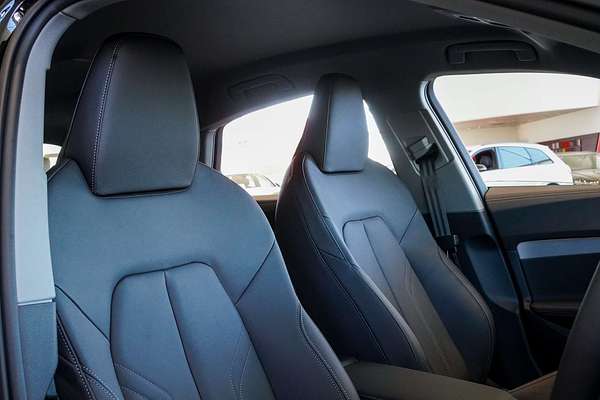 2025 Audi A5 TFSI 150kW S line B10