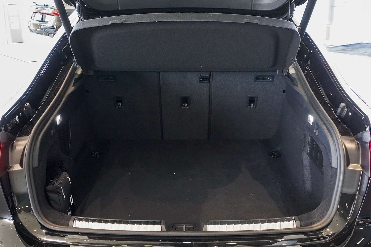 2025 Audi A5 TFSI 150kW S line B10