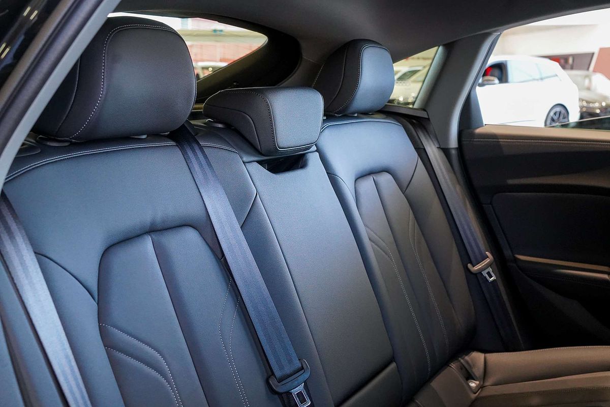 2025 Audi A5 TFSI 150kW S line B10