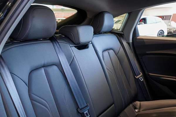 2025 Audi A5 TFSI 150kW S line B10