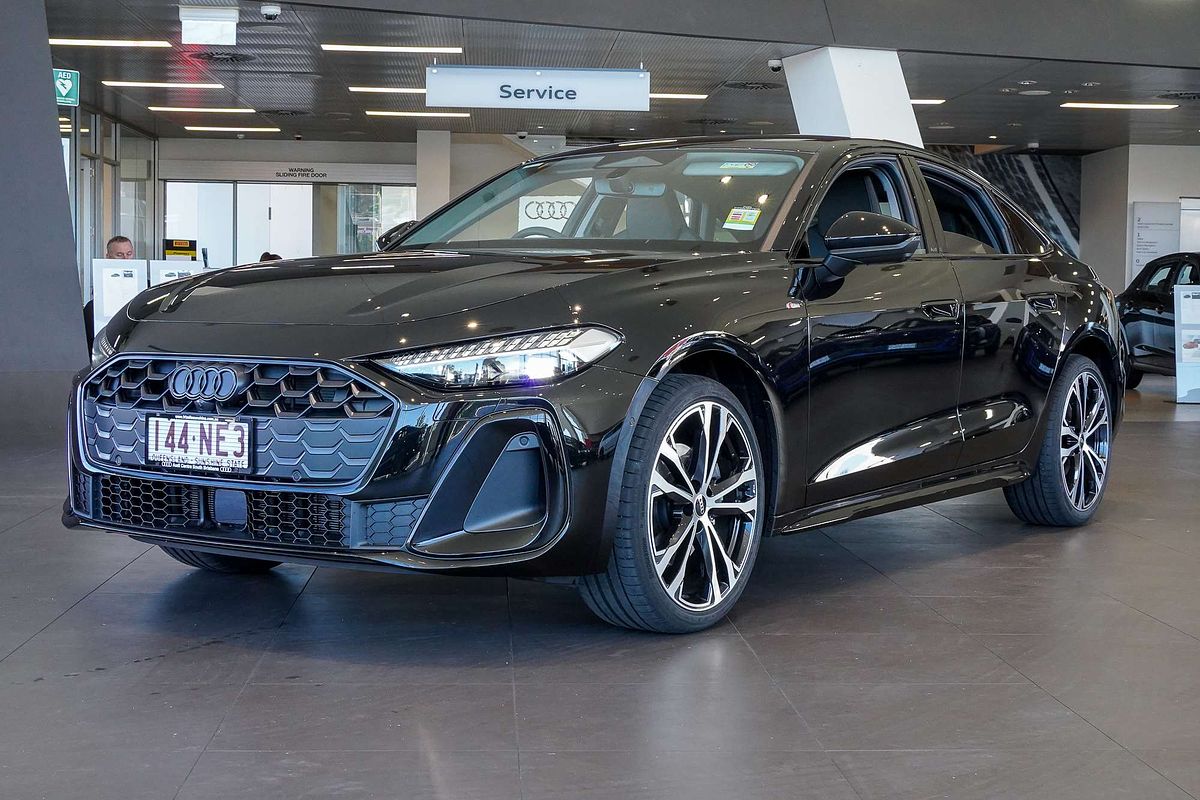 2025 Audi A5 TFSI 150kW S line B10