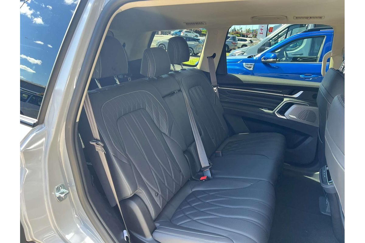 2025 LDV D90 Executive SV9A
