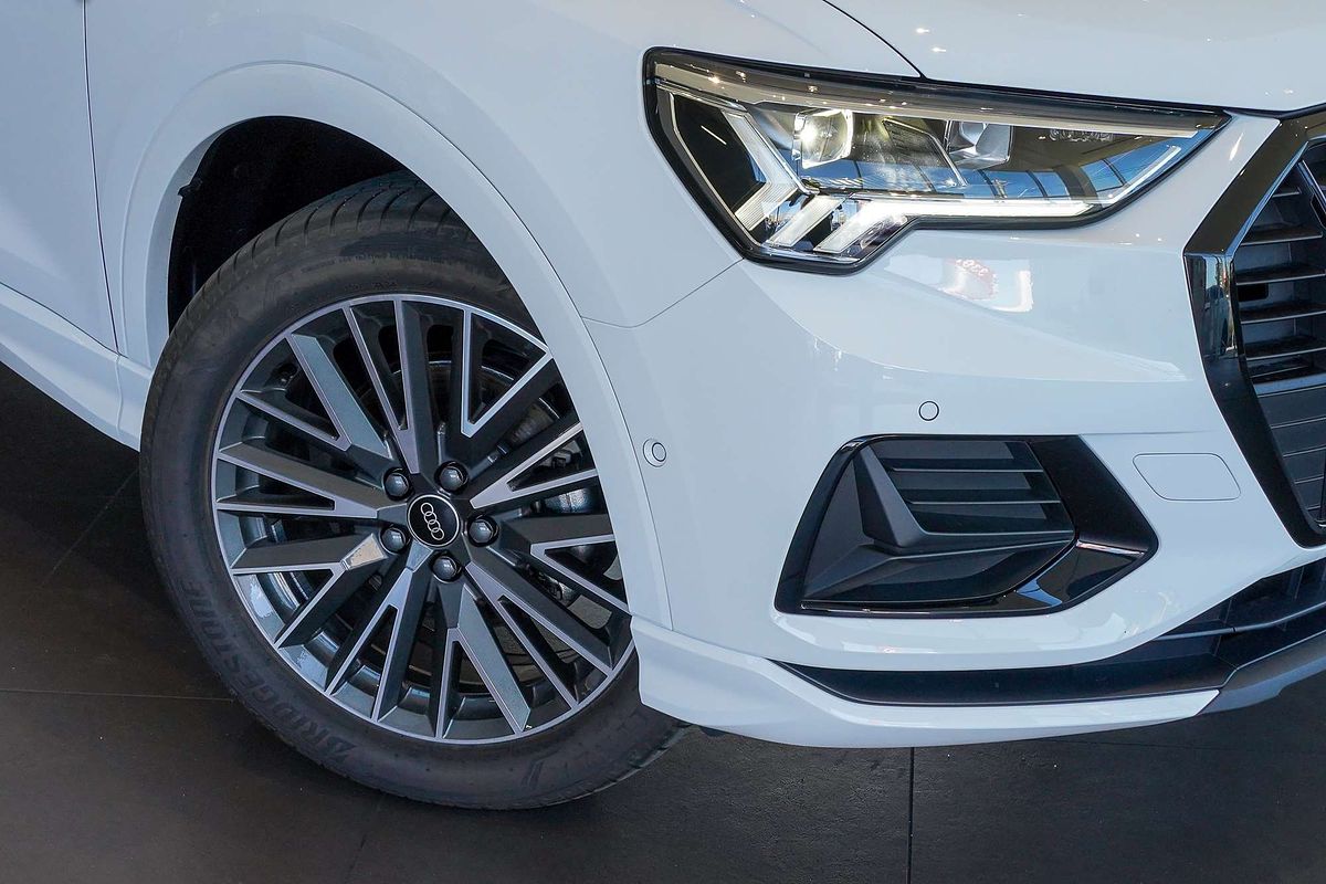 2024 Audi Q3 35 TFSI F3