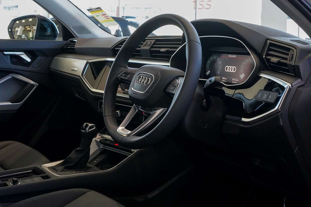 2024 Audi Q3 35 TFSI F3