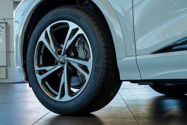 2025 Audi Q6 e-tron Performance GF