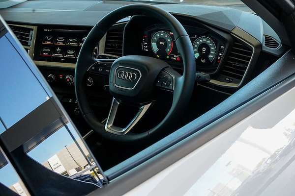 2024 Audi A1 40 TFSI S line GB