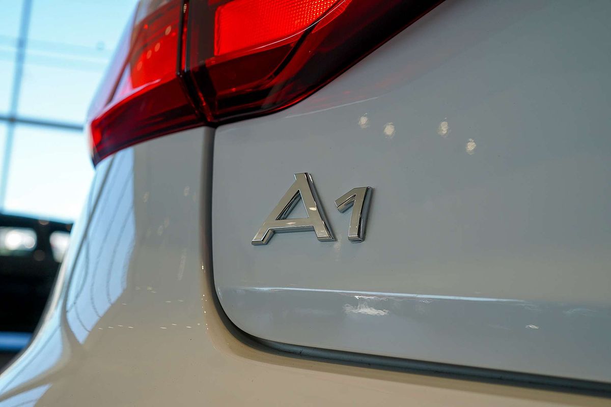 2024 Audi A1 40 TFSI S line GB