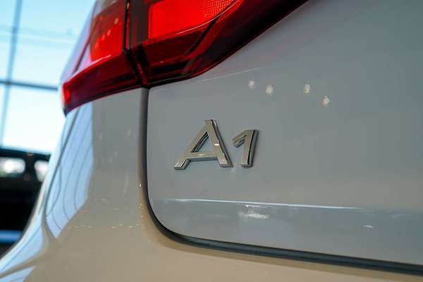 2024 Audi A1 40 TFSI S line GB