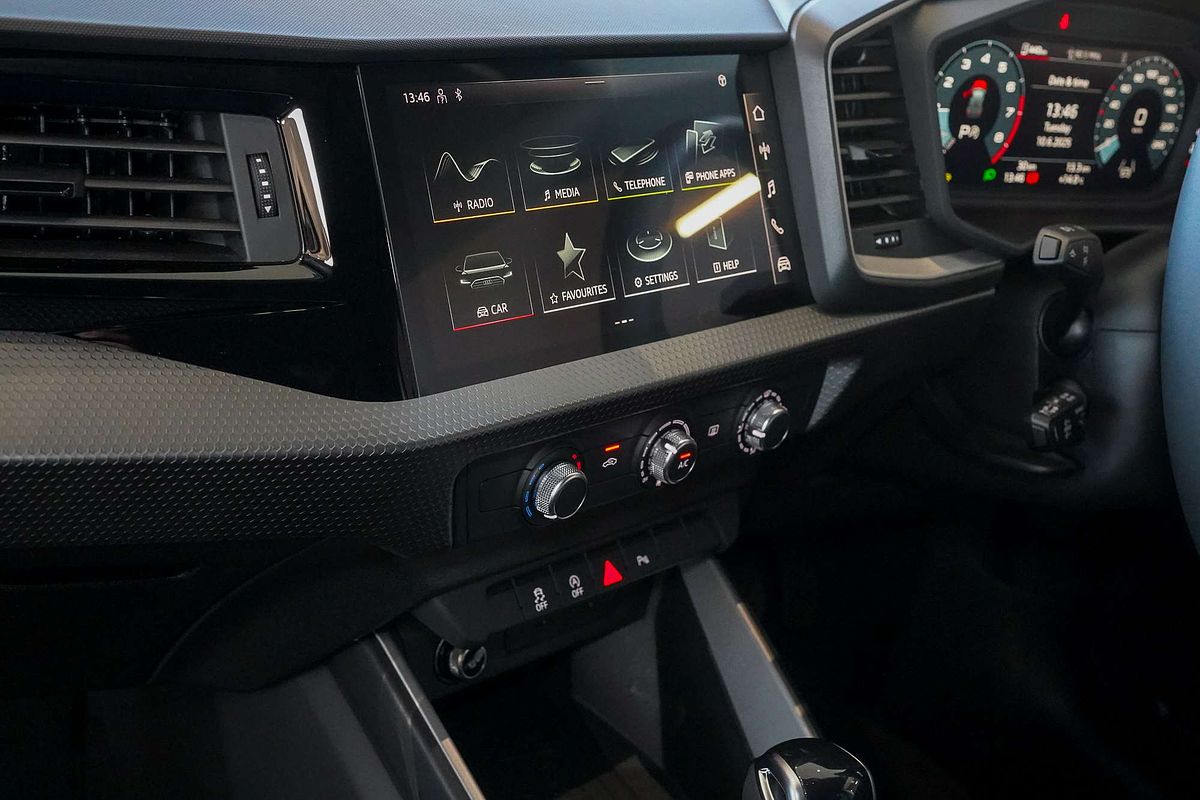 2024 Audi A1 40 TFSI S line GB
