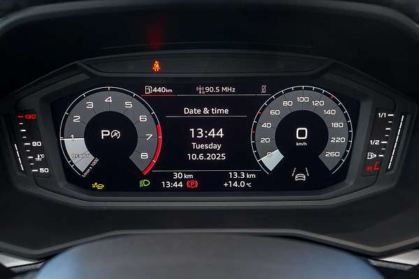 2024 Audi A1 40 TFSI S line GB