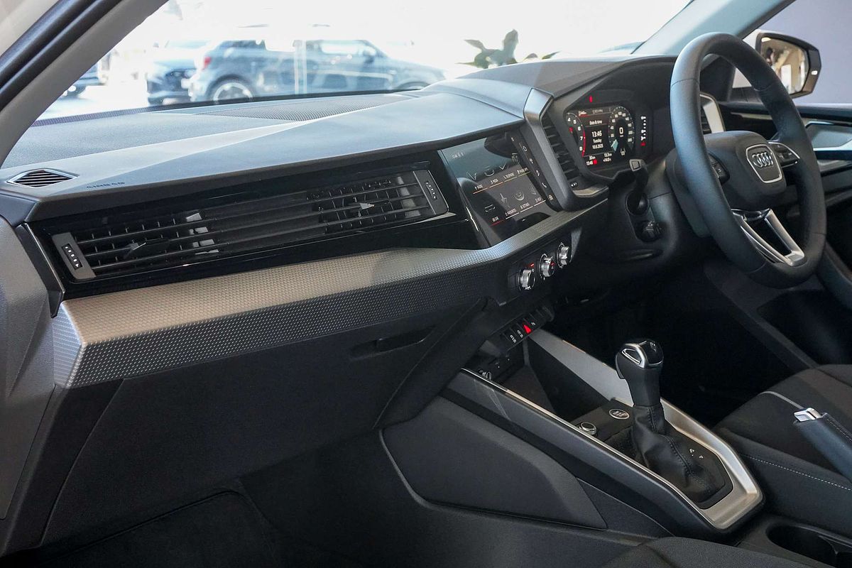 2024 Audi A1 40 TFSI S line GB