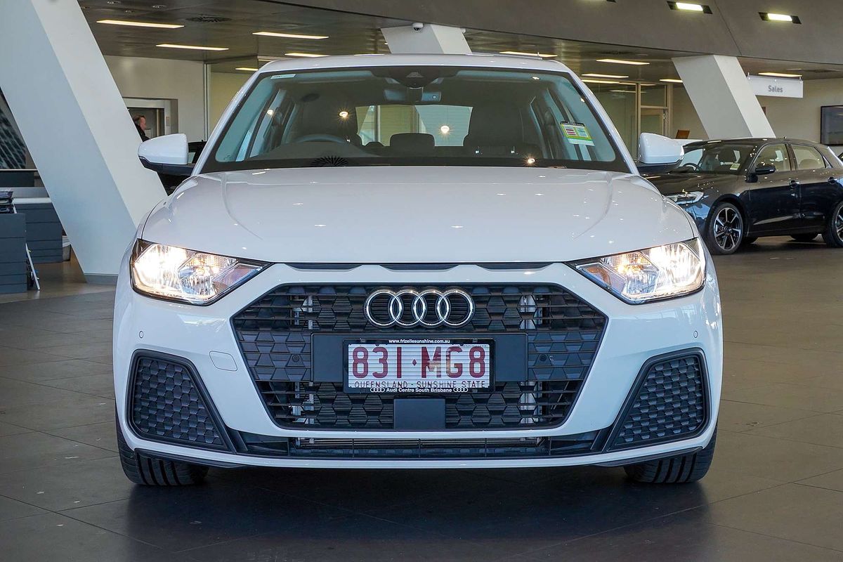 2024 Audi A1 40 TFSI S line GB