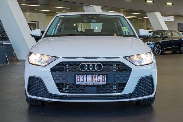 2024 Audi A1 40 TFSI S line GB