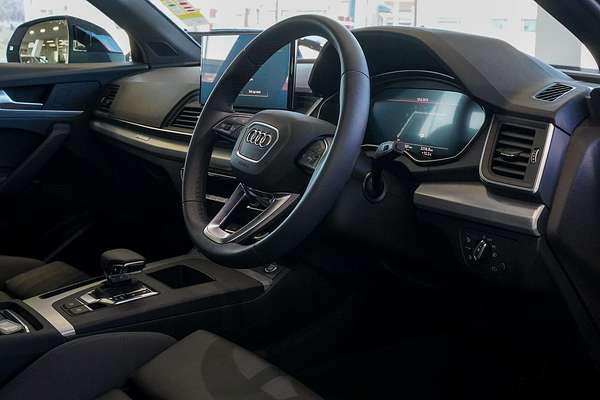 2024 Audi Q5 40 TDI Sport FY