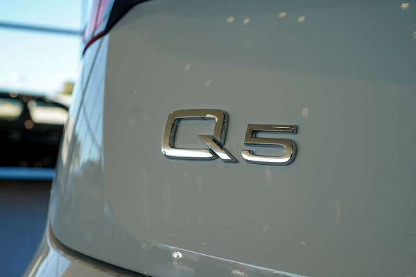 2024 Audi Q5 40 TDI Sport FY