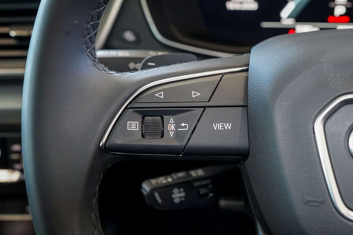 2024 Audi Q5 40 TDI Sport FY