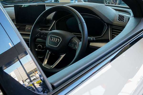 2024 Audi Q5 40 TDI Sport FY