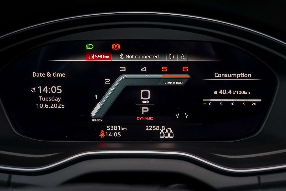 2024 Audi Q5 40 TDI Sport FY