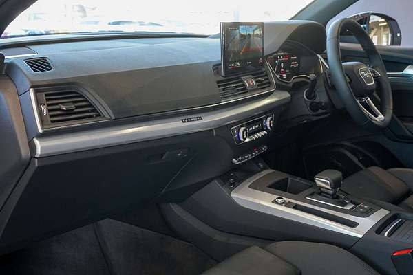 2024 Audi Q5 40 TDI Sport FY