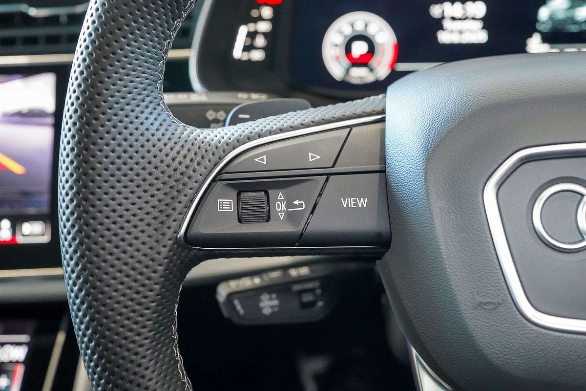 2024 Audi Q7 55 TFSI S line 4M