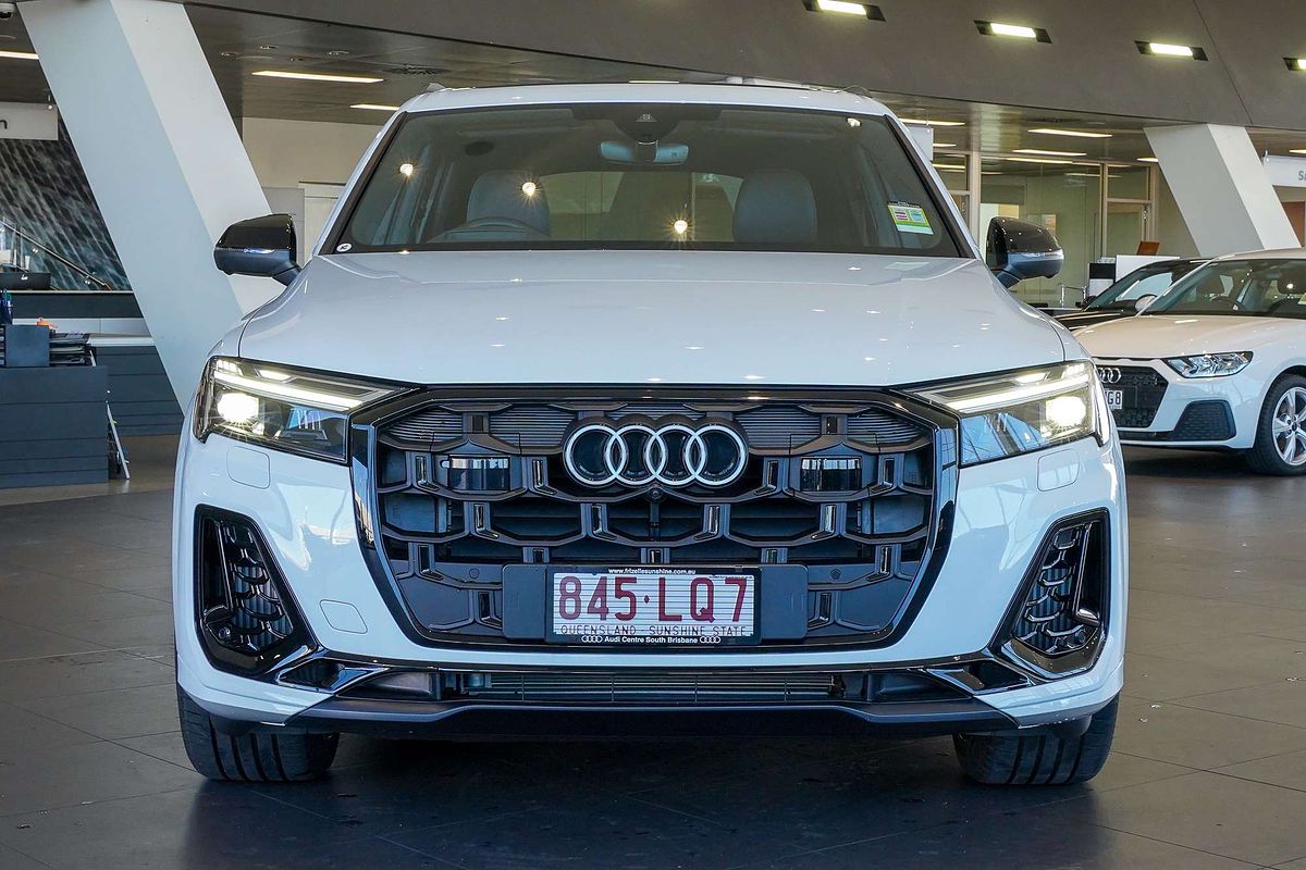 2024 Audi Q7 55 TFSI S line 4M