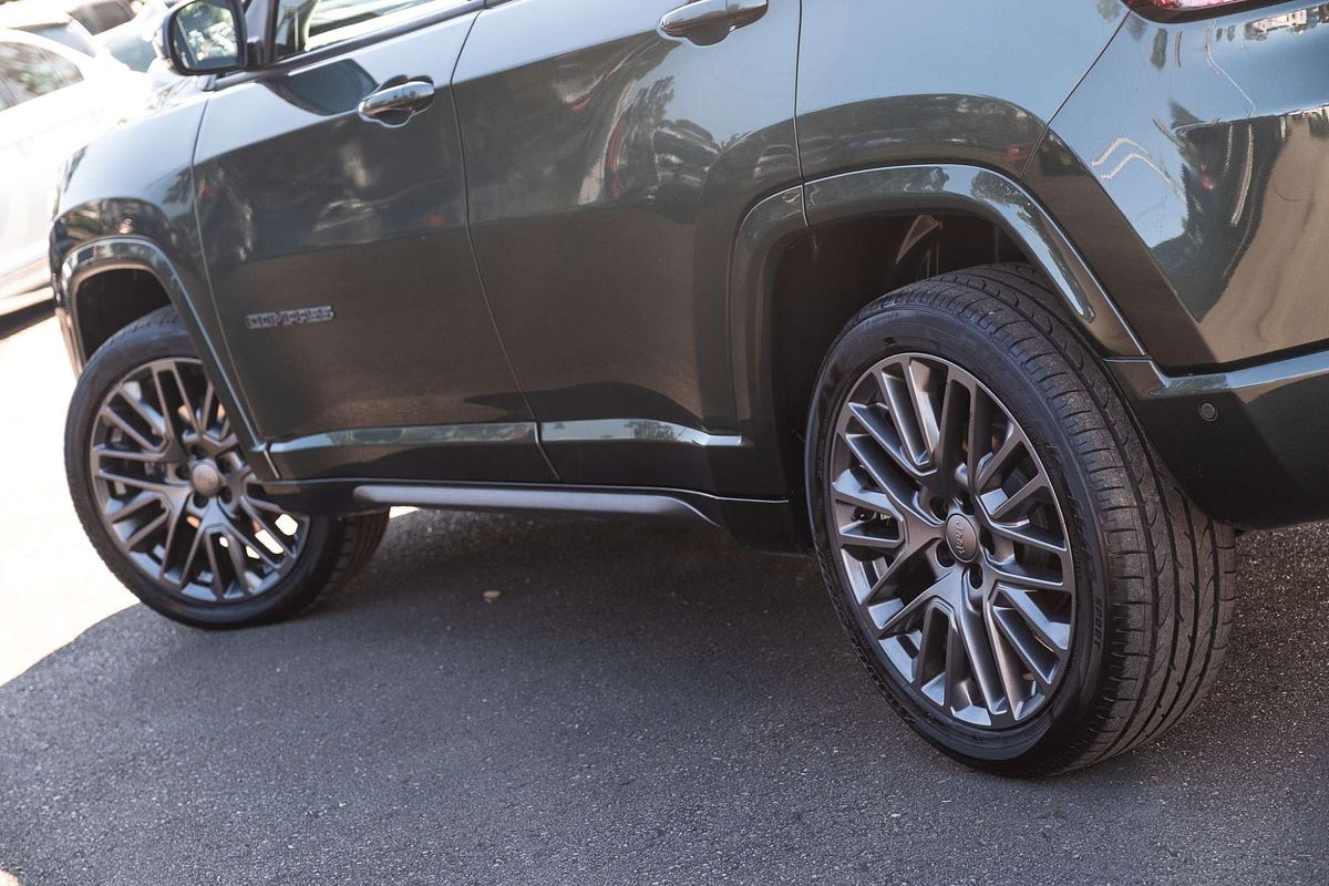 2022 Jeep Compass S-Limited M6