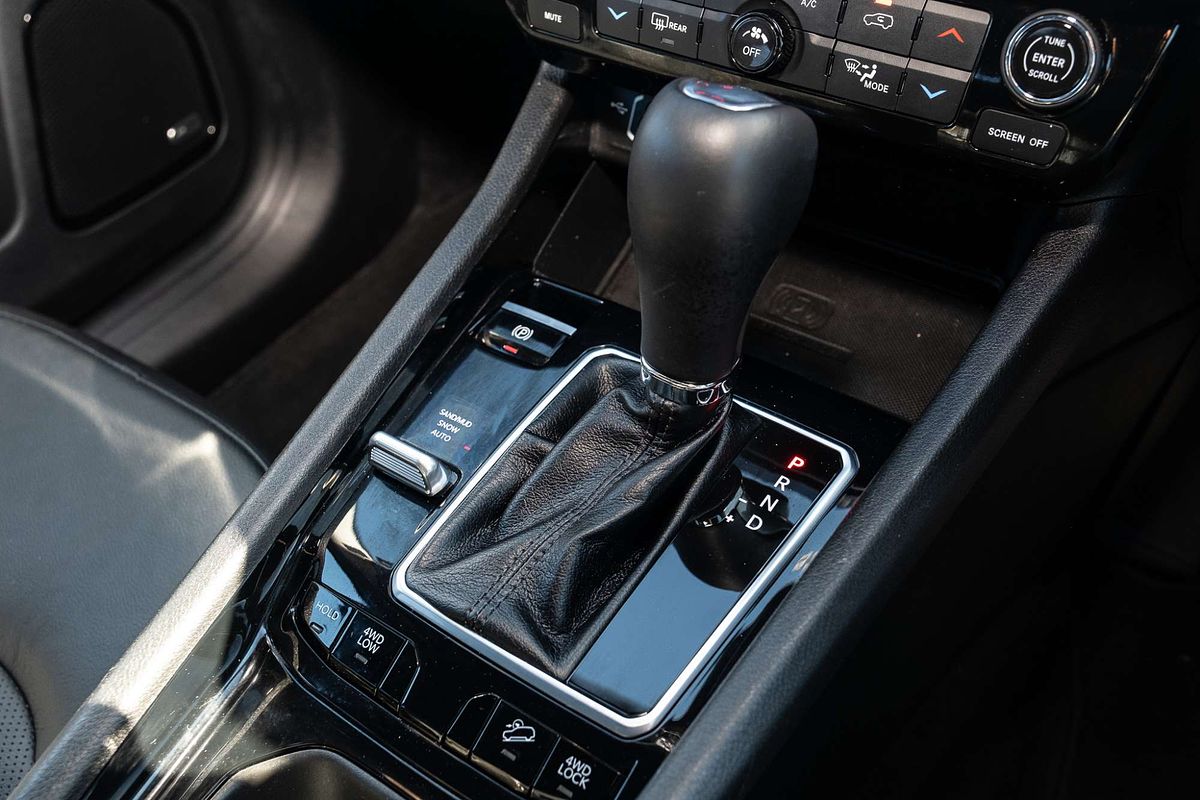 2022 Jeep Compass S-Limited M6