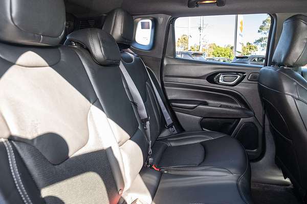 2022 Jeep Compass S-Limited M6