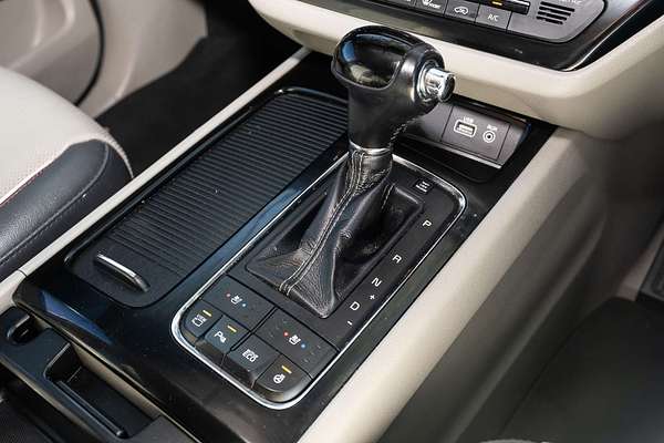 2015 Kia Carnival Platinum YP