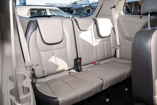 2015 Kia Carnival Platinum YP