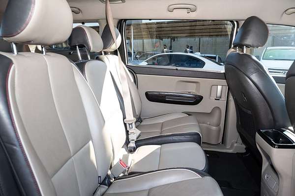 2015 Kia Carnival Platinum YP