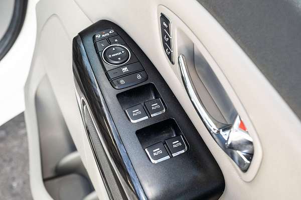 2015 Kia Carnival Platinum YP