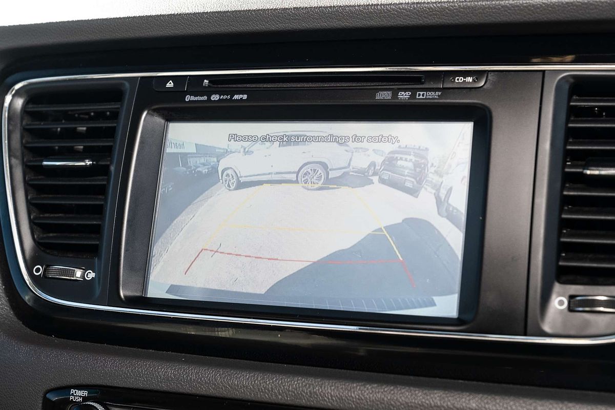 2015 Kia Carnival Platinum YP