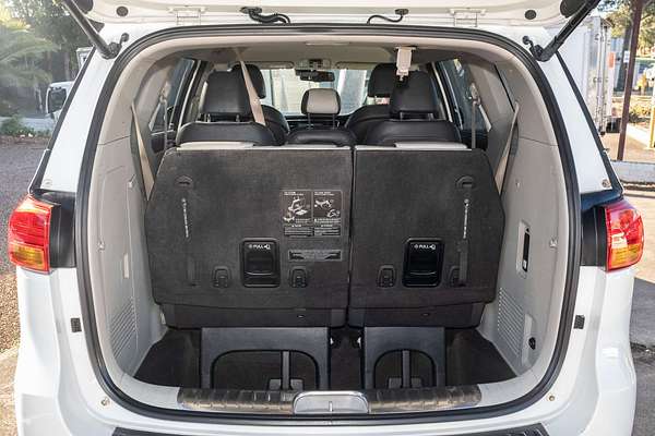 2015 Kia Carnival Platinum YP