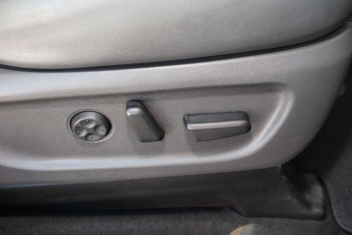2015 Kia Carnival Platinum YP