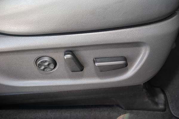 2015 Kia Carnival Platinum YP