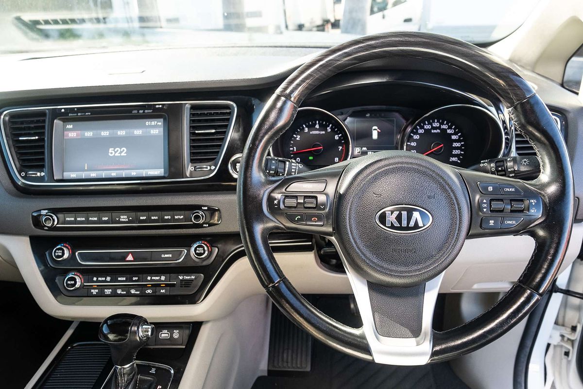 2015 Kia Carnival Platinum YP
